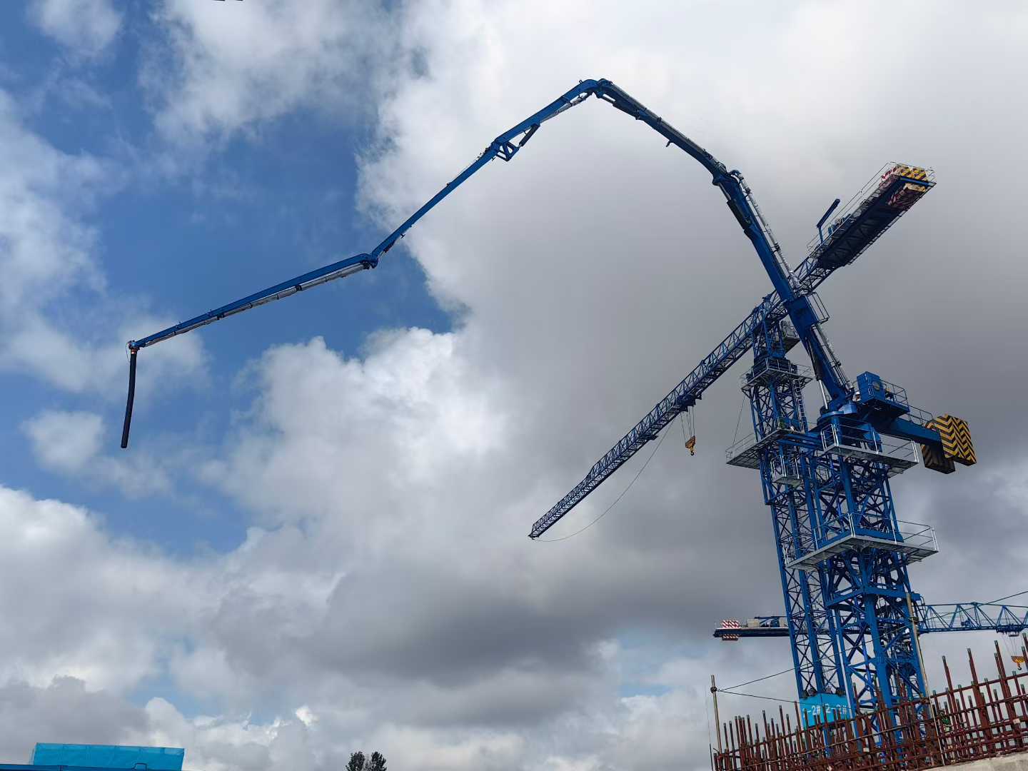New Product-HGY45 tower-type concrete placing boom